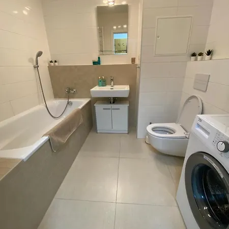 Lia Apartman Lejlighed