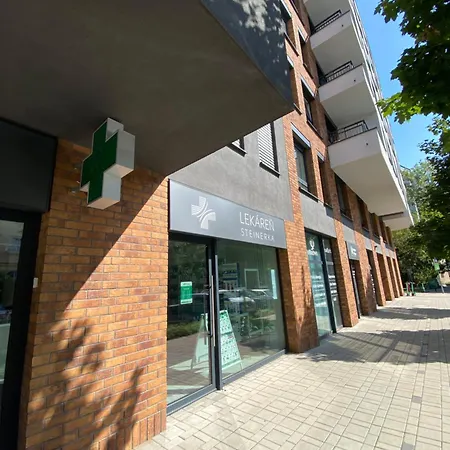 Lia - Private Parking Братислава